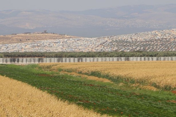 Suriye sınırına 3 metrelik beton duvar 22