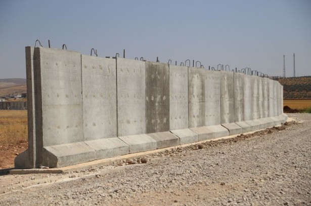 Suriye sınırına 3 metrelik beton duvar 24