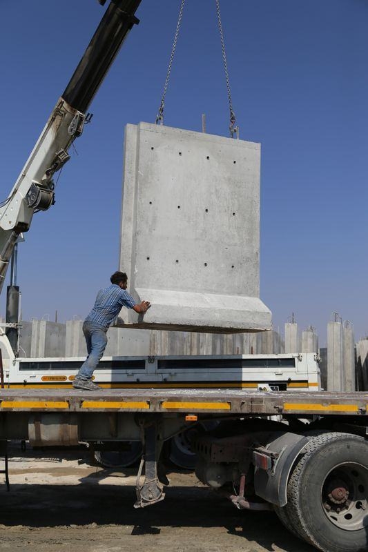 Suriye sınırına 3 metrelik beton duvar 8