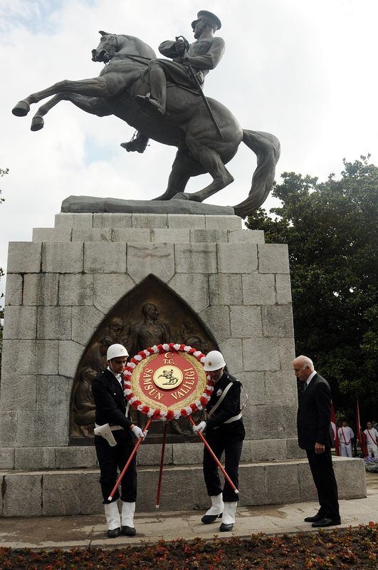 Büyük Zafer'in 93. yıldönümü 215
