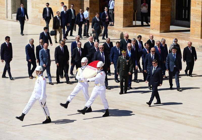 Kabine üyeleri Anıtkabir'de 10