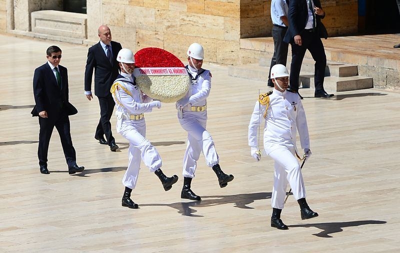 Kabine üyeleri Anıtkabir'de 7