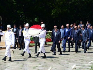 Kabine üyeleri Anıtkabir'de