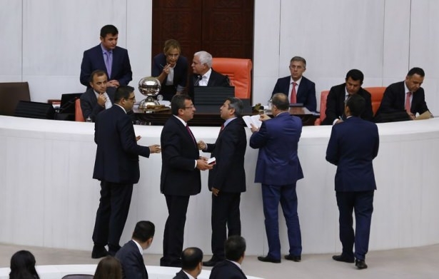 TBMM'de gergin dakikalar 10