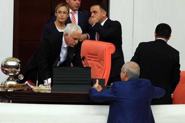 TBMM'de gergin dakikalar 12