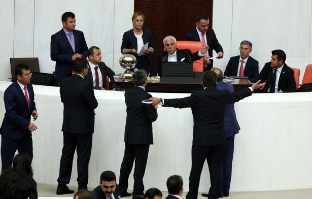 TBMM'de gergin dakikalar 13