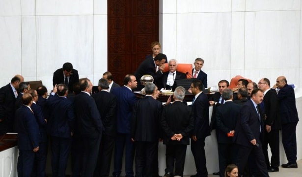 TBMM'de gergin dakikalar 14