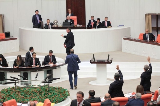 TBMM'de gergin dakikalar 24