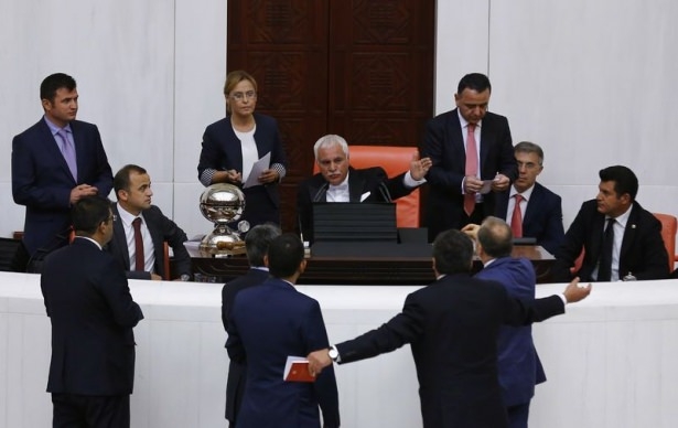 TBMM'de gergin dakikalar 27