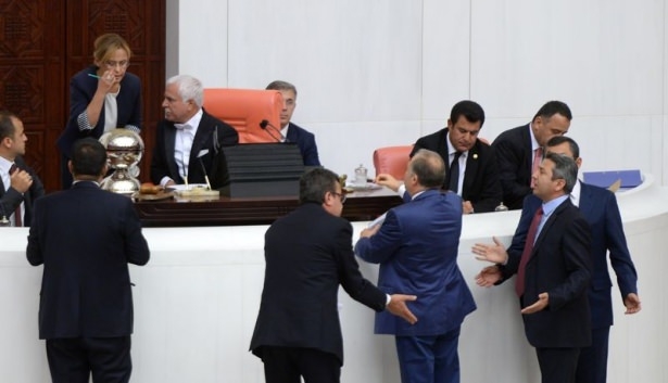 TBMM'de gergin dakikalar 3