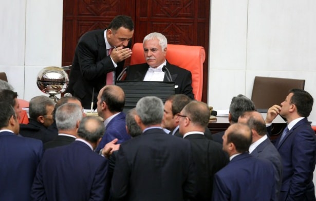 TBMM'de gergin dakikalar 30