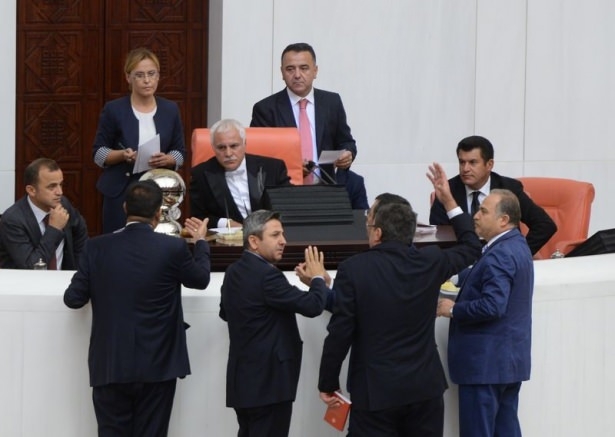 TBMM'de gergin dakikalar 37