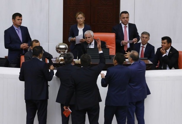 TBMM'de gergin dakikalar 42