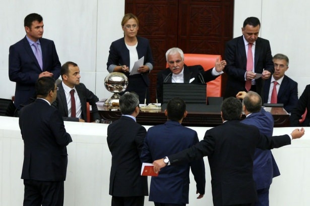 TBMM'de gergin dakikalar 9