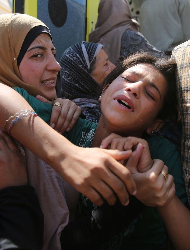 Minik Aylan, gözyaşlarıyla toprağa verildi 13