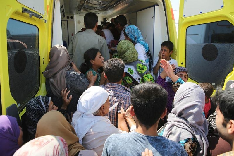 Minik Aylan, gözyaşlarıyla toprağa verildi 15