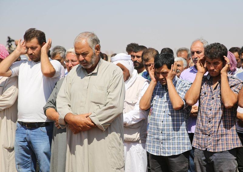 Minik Aylan, gözyaşlarıyla toprağa verildi 7