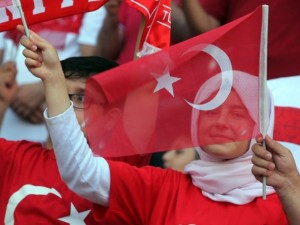 Millilerimiz Hollanda'yı ezdi geçti!