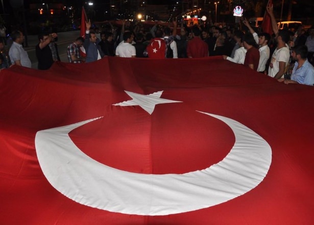 Dağlıca saldırısı vatandaşları sokağa döktü 100