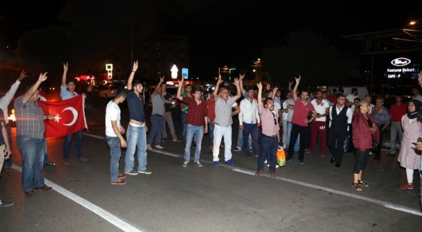 Dağlıca saldırısı vatandaşları sokağa döktü 28