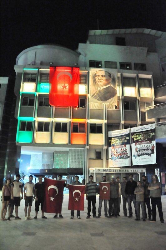 Dağlıca saldırısı vatandaşları sokağa döktü 3