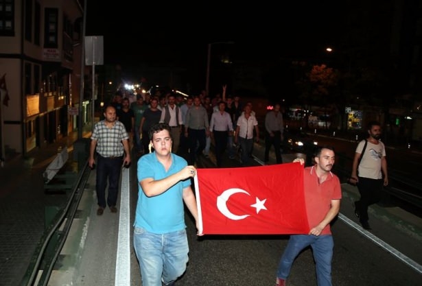 Dağlıca saldırısı vatandaşları sokağa döktü 4