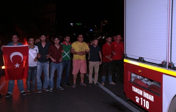 Dağlıca saldırısı vatandaşları sokağa döktü 54