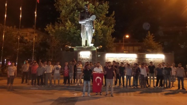 Dağlıca saldırısı vatandaşları sokağa döktü 65