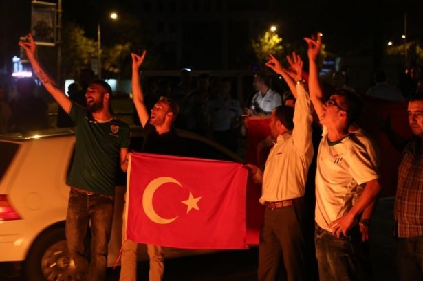 Dağlıca saldırısı vatandaşları sokağa döktü 66