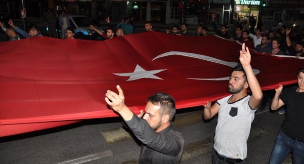 Dağlıca saldırısı vatandaşları sokağa döktü 97