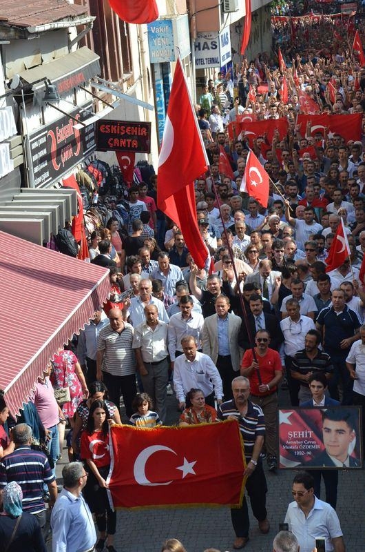 Türkiye'de teröre lanet yürüyüşleri 11
