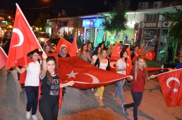 Türkiye'de teröre lanet yürüyüşleri 162