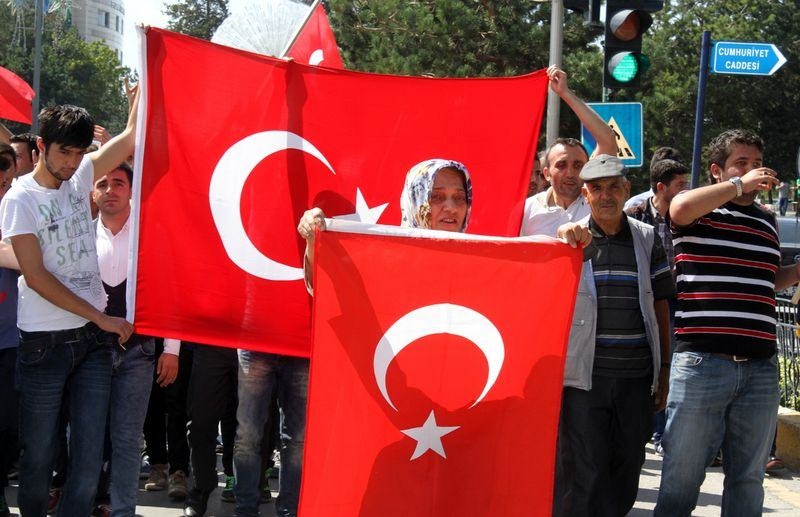 Türkiye'de teröre lanet yürüyüşleri 65