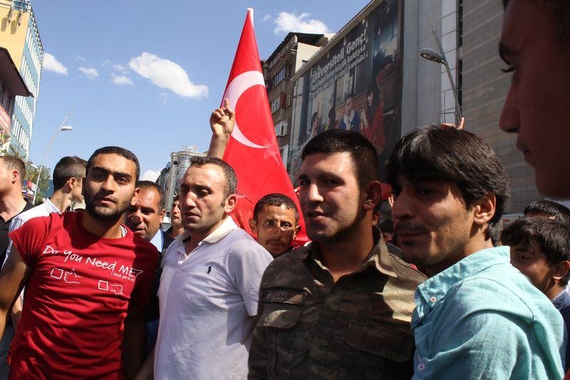 Türkiye'de teröre lanet yürüyüşleri 69