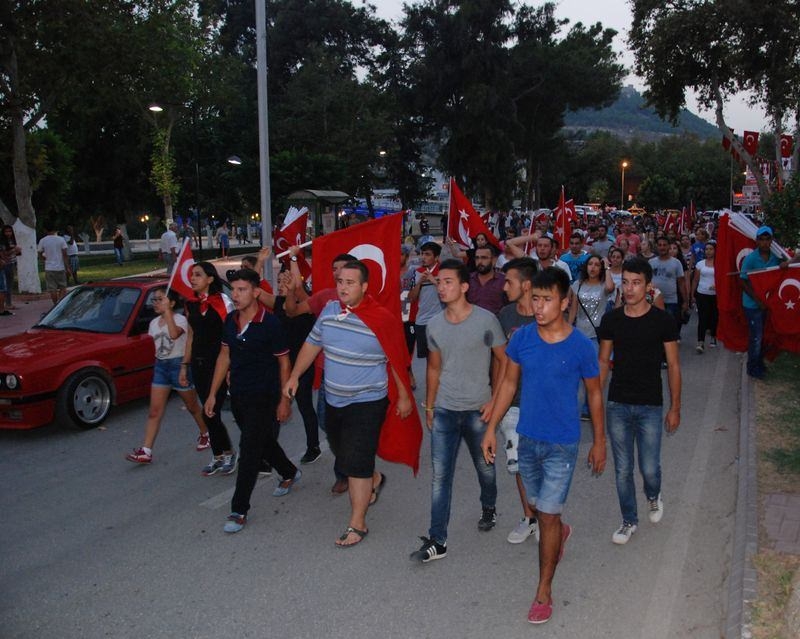 Türkiye'de teröre lanet yürüyüşleri 86