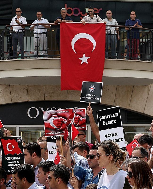 Türkiye'de teröre lanet yürüyüşleri 91