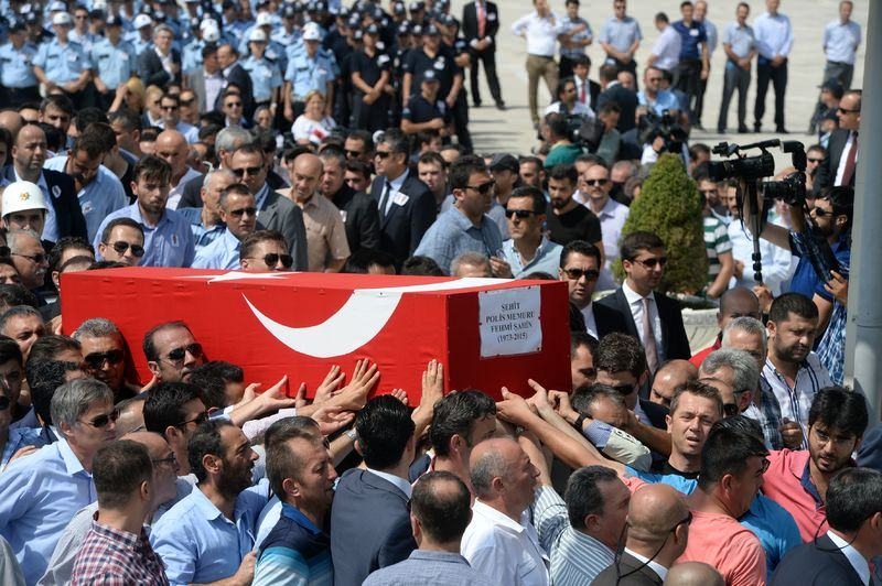 Iğdır şehitlerine son görev 45