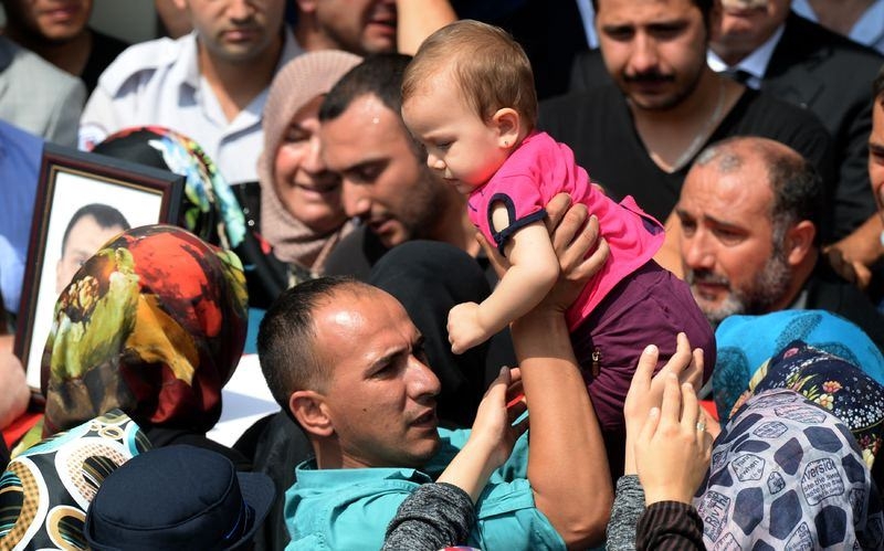 Iğdır şehitlerine son görev 52