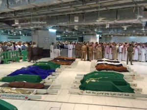 Mekke şehitlerine son görev