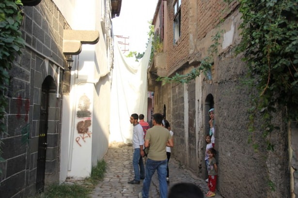 36 saatlik yasak sonrası 'Sur ve Silvan' 10