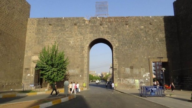 36 saatlik yasak sonrası 'Sur ve Silvan' 30