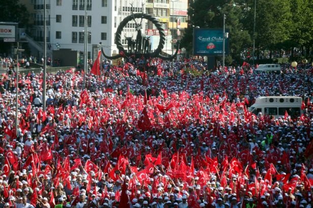 Ankara'da "Teröre Hayır, Kardeşliğe Evet" yürüyüşü 16
