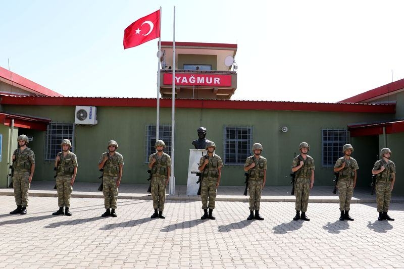 Mehmetçik bayramda nöbette 11