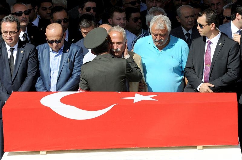 Sehit binbaşı son yolculuguna ugurlandi 27