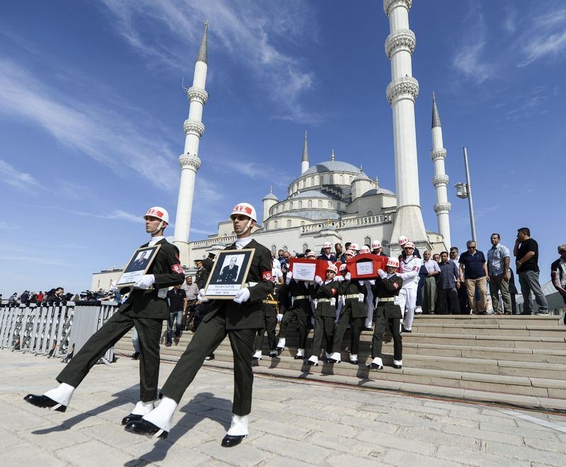 Sehit binbaşı son yolculuguna ugurlandi 28