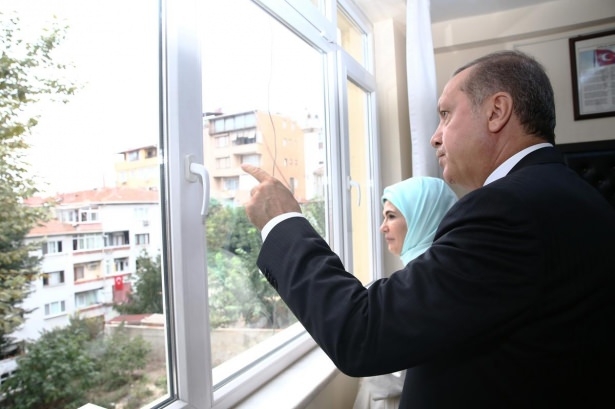 Erdoğan, mezun olduğu okulda 9