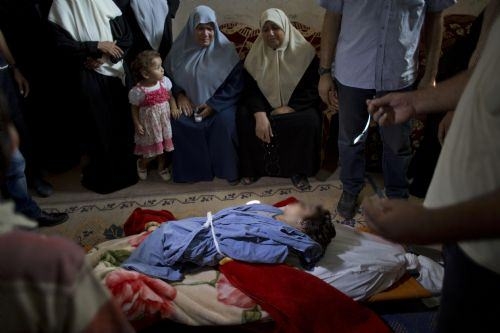 İsrail anne ve çocuğunu katletti 12