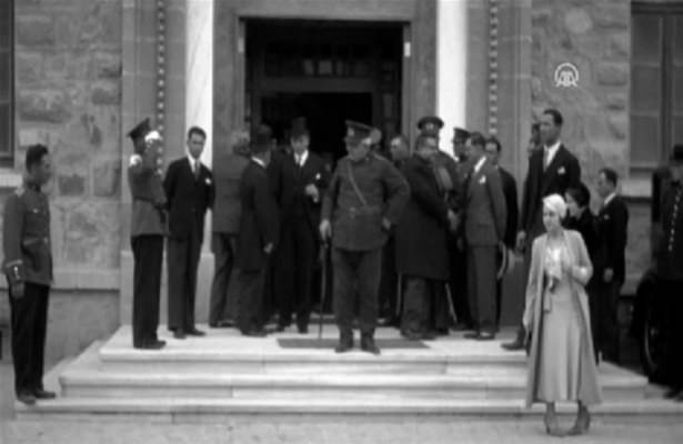 Cumhuriyetin 10. yılı kutlamaları ilk kez yayınlandı 26