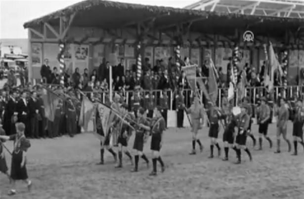 Cumhuriyetin 10. yılı kutlamaları ilk kez yayınlandı 7