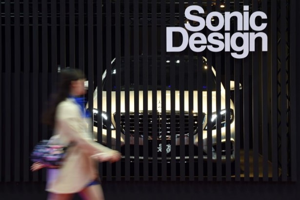 Devlerden gövde gösterisi 109